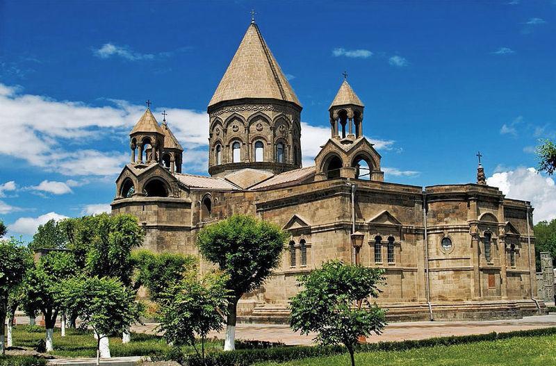 Ejmiadzin_Cathedral2.jpg
